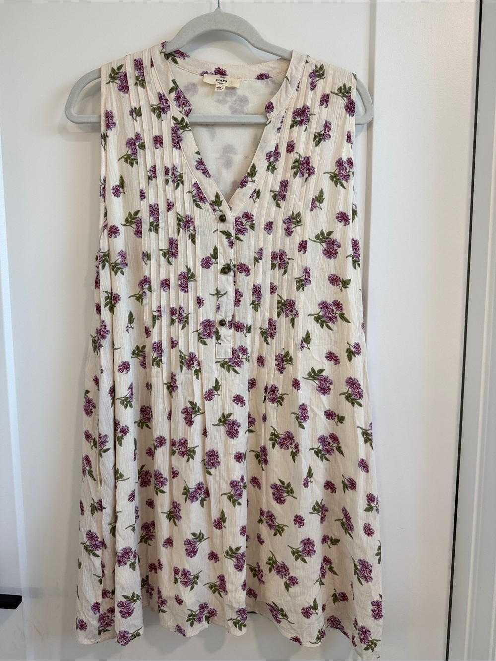 entro White Sleeveless Tunic with Purple Floral Print